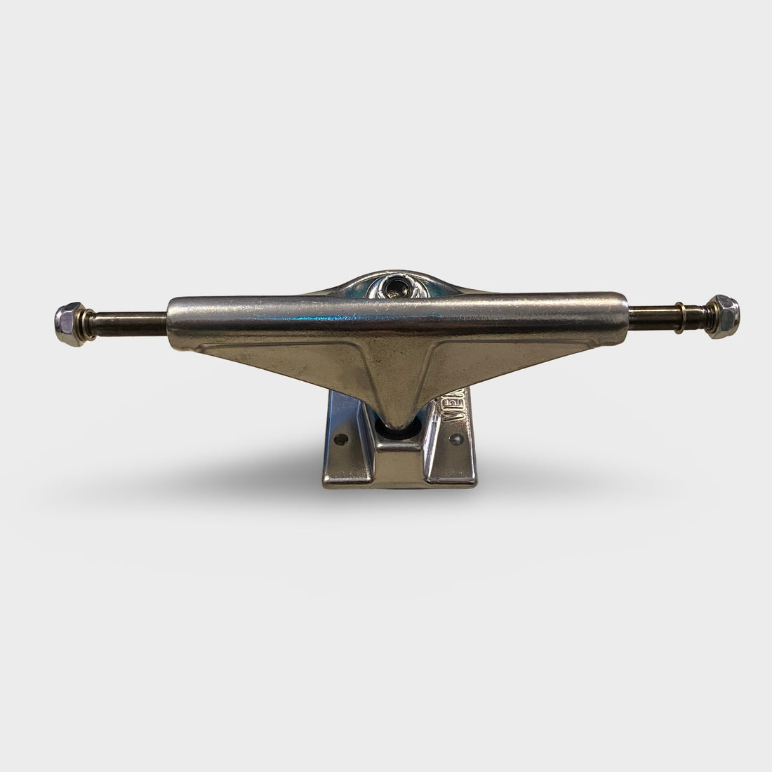 Venture 5.6 V-Forged Truck (2) - Krudco. Skateshop