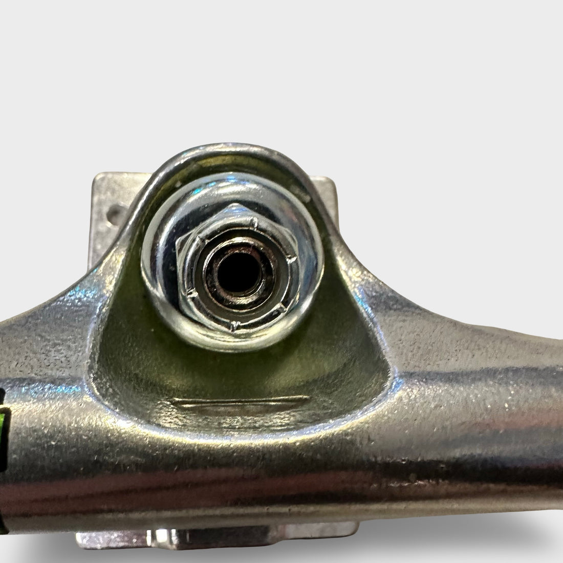 Thunder 147 Polished Lights 2 Trucks (2) - Krudco. Skateshop