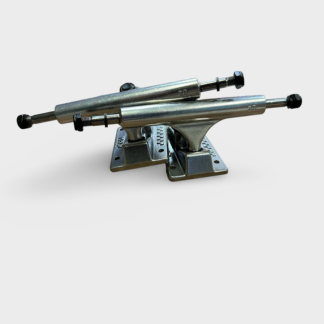 Ace Low Classic Truck - Krudco. Skateshop