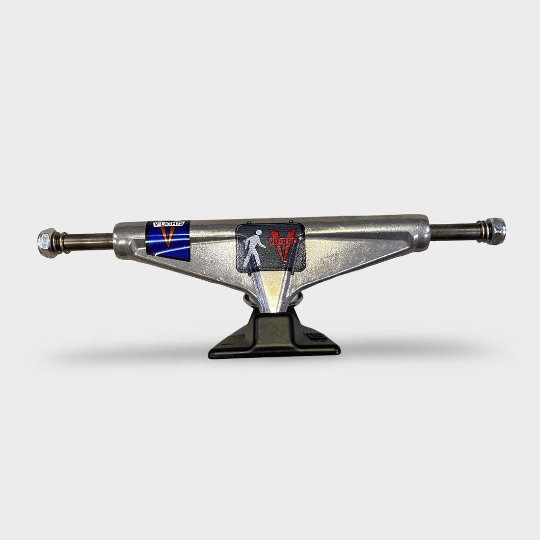 Venture 5.6 V-Light Shanahan Street Truck