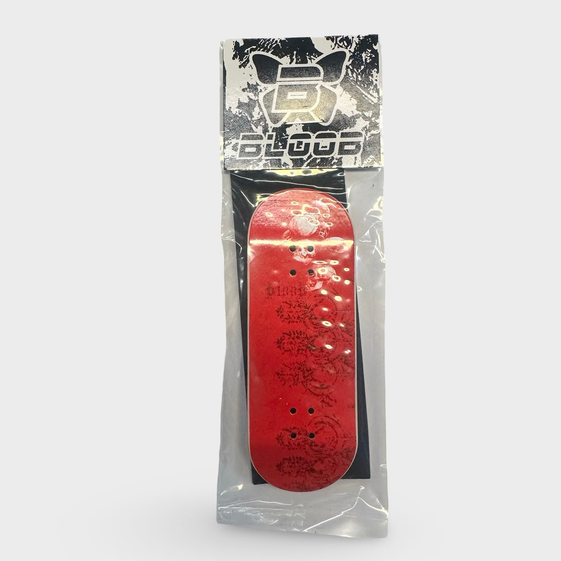 Bloob 34 Red Skull Fingerboard Deck