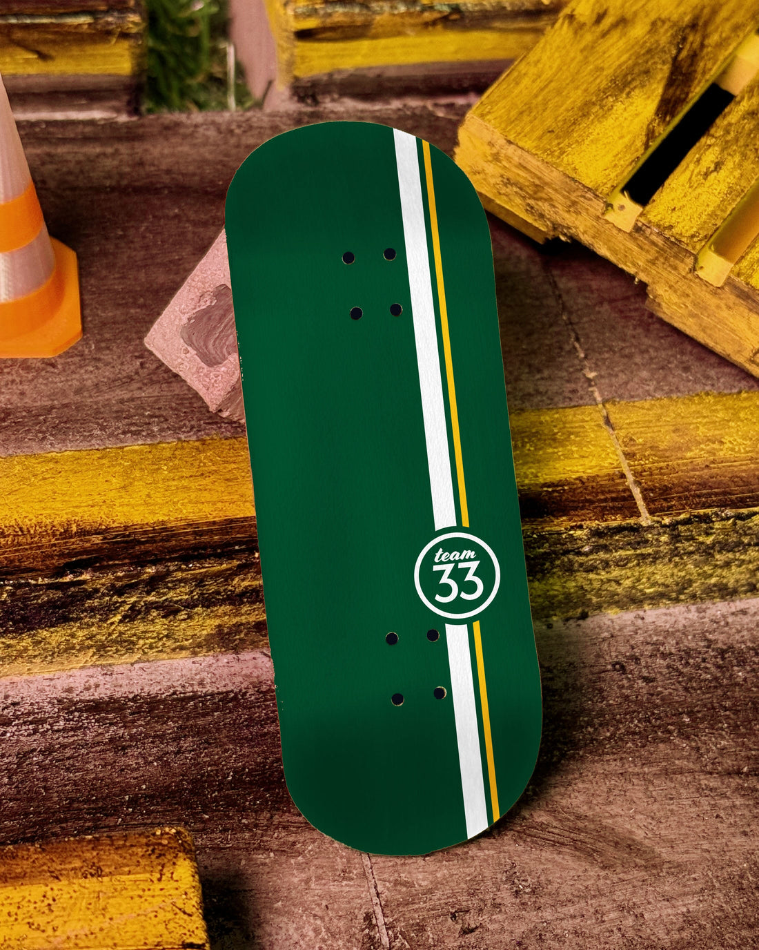 The Deck - Racing Stripe Green - Krudco. Skateshop